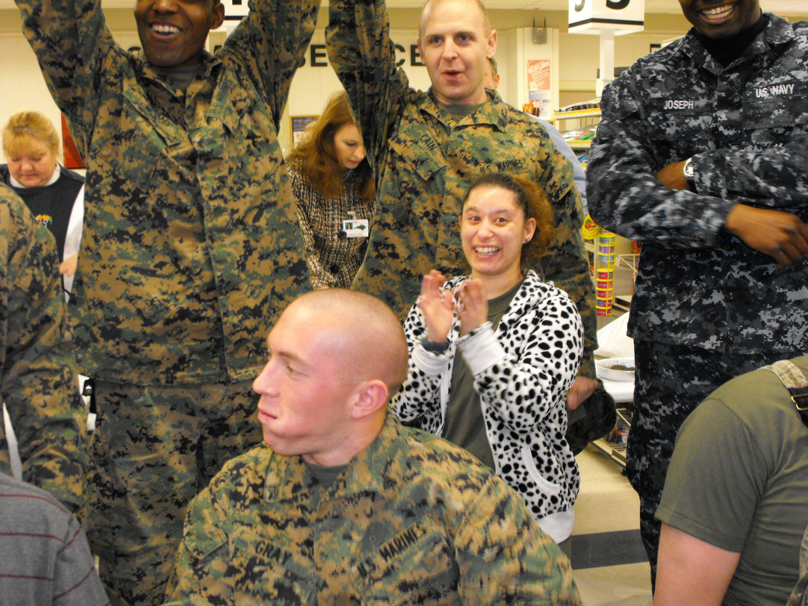 ./2011/Commissary Games/MCAS Cherry Pt Commissary 0039.JPG